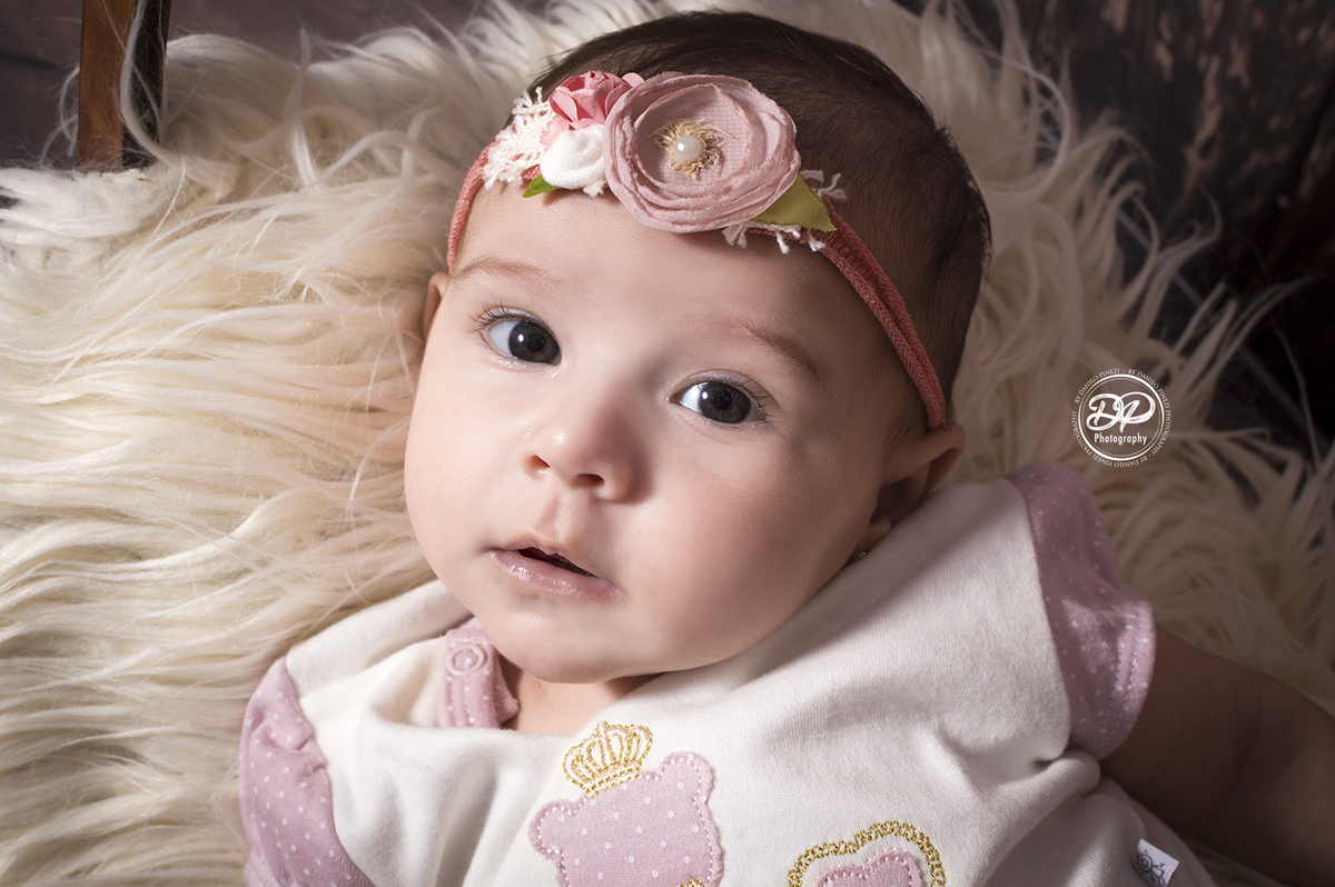 acompanhamento mensal de bebês, estúdio especializado em newborn, fotografia de recém nascidos, ensaios especiais, fotógrafo de família, estúdio fotográfico em Bariri/jaú