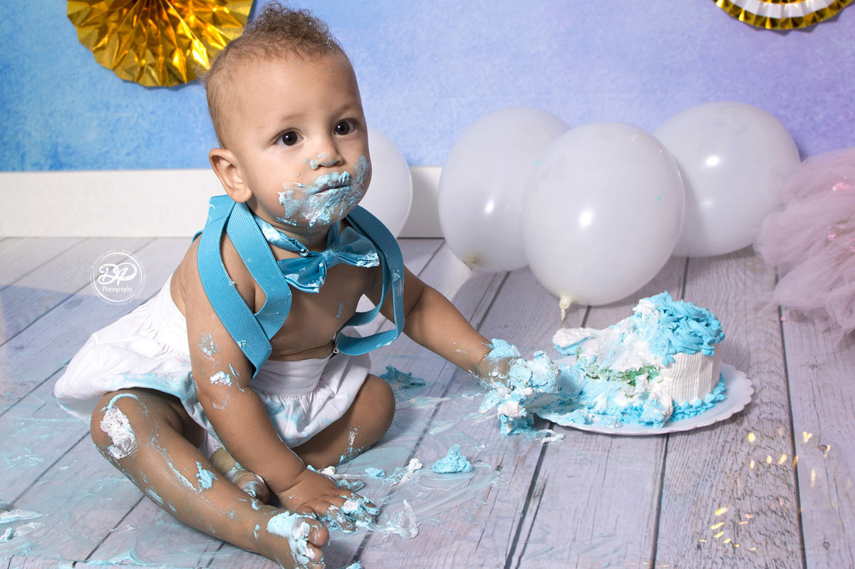 smash the cake, ensaio infantil com bolo, fotografia de bebês, aniversario de 1 ano, fotografia de estúdio e família, danilopinezi fotografia, fotografia de gêmeos, smash the cake gêmeos