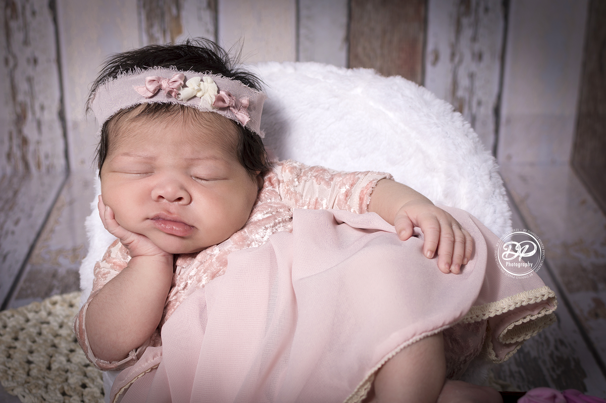 newborn, newborn de menina, newborn jaú, newborn de estúdio, fotografia de bebês, Danilo Pinezi Fotografia, Estúdio Fotográfico