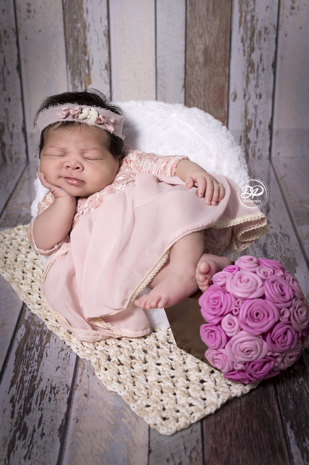 newborn, newborn de menina, newborn jaú, newborn de estúdio, fotografia de bebês, Danilo Pinezi Fotografia, Estúdio Fotográfico