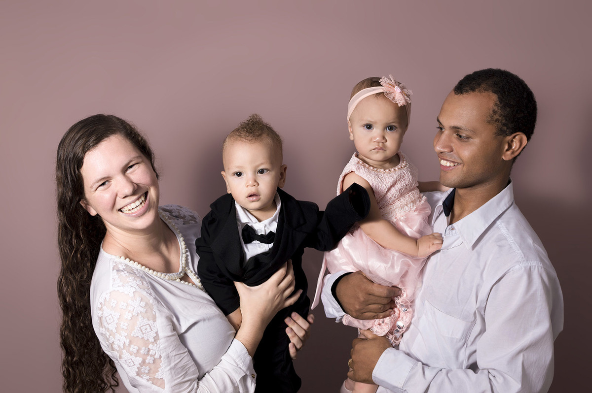 ensaio família, sessão família em estúdio, Danilo Pinezi Fotografía, Fotógrafo de Família, família, fotos de família.