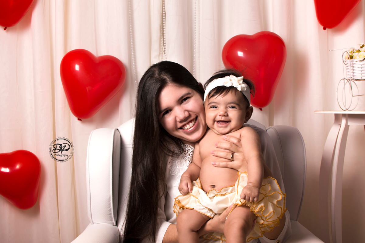 newborn, estúdio fotográfico, Danilo Pinezi Fotografia, fotografias de bebês, acompanhamento mensal, ensaios infantis, baby girl, fotografia de família,  dia das mães