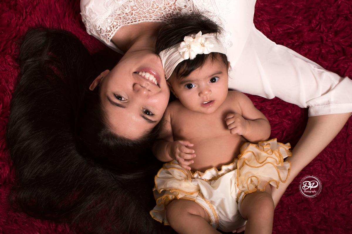 newborn, estúdio fotográfico, Danilo Pinezi Fotografia, fotografias de bebês, acompanhamento mensal, ensaios infantis, baby girl, fotografia de família,  dia das mães