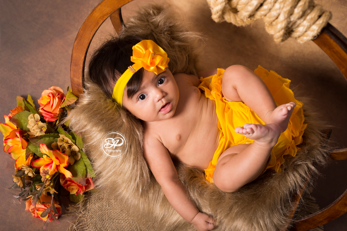 newborn, estúdio fotográfico, Danilo Pinezi Fotografia, fotografias de bebês, acompanhamento mensal, ensaios infantis, baby girl, fotografia de família,  Balanço, primavera