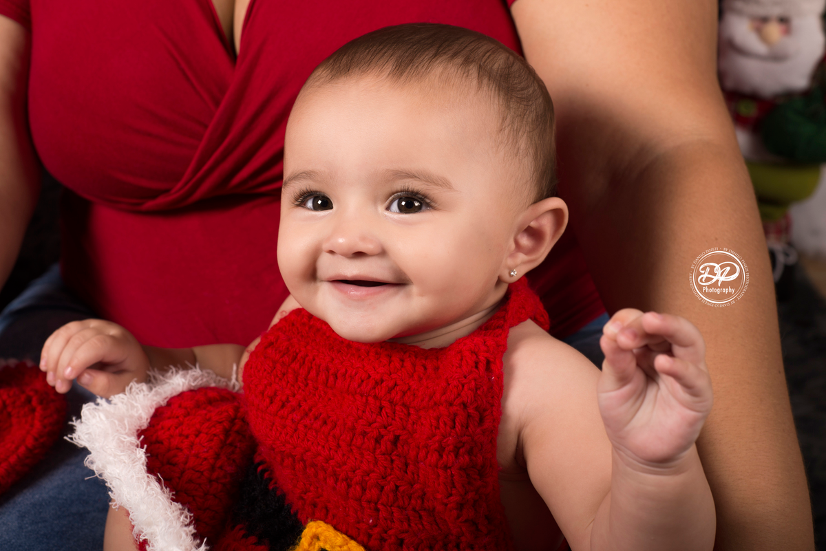 Sessão Fotográfica Natalina executada no Estúdio Danilo Pinezi Fotografia em Bariri