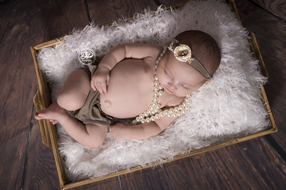 newborn, Danilo Pinezi Fotografia, fotografia de bebês, acompanhamento mensal, fotografia de família, estúdio fotográfico infantil e família