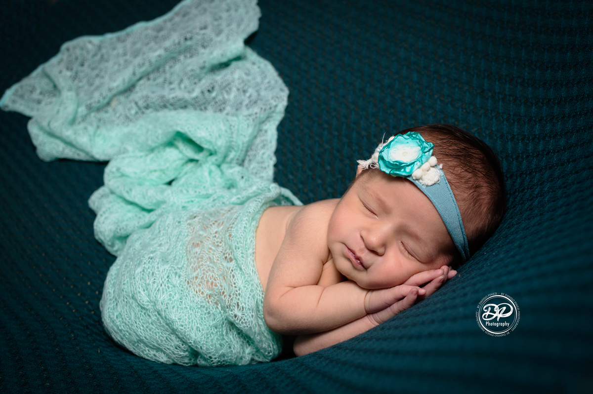 Newborn, Estúdio Danilo Pinezi Fotografia, fotógrafo newborn e família, fotografia de recém nascidos, newborn de menina, newborn de páscoa, ensaio de páscoa