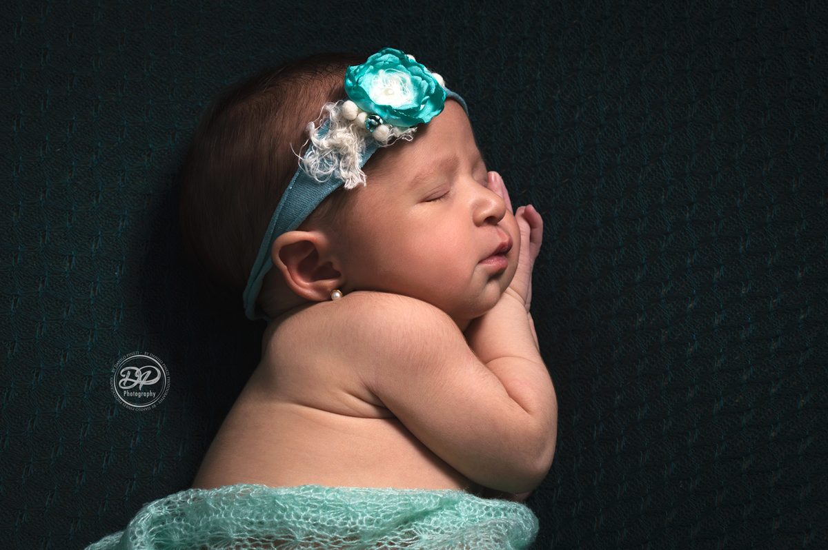 Newborn, Estúdio Danilo Pinezi Fotografia, fotógrafo newborn e família, fotografia de recém nascidos, newborn de menina, newborn de páscoa, ensaio de páscoa
