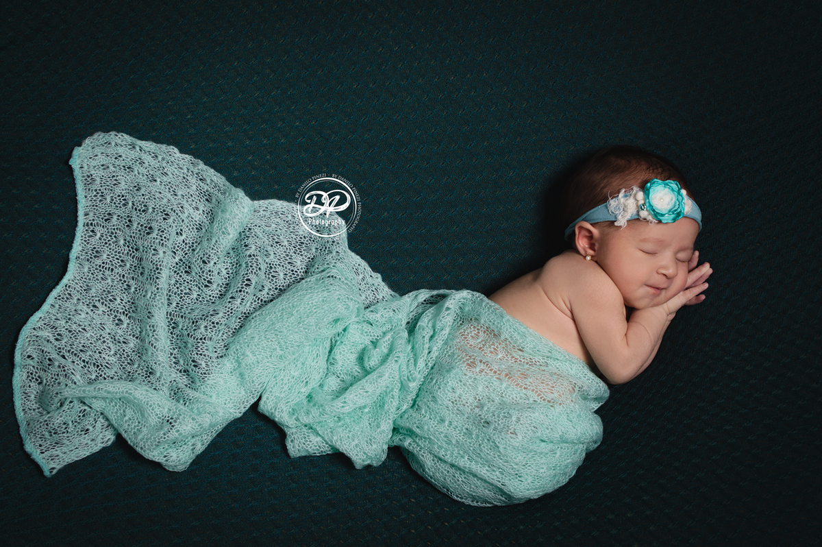 Newborn, Estúdio Danilo Pinezi Fotografia, fotógrafo newborn e família, fotografia de recém nascidos, newborn de menina, newborn de páscoa, ensaio de páscoa