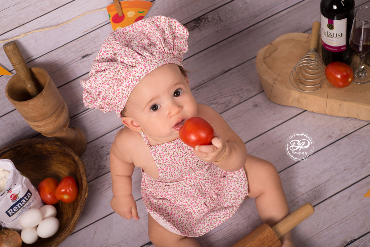 Ensaio cozinheiro/ Mini chef de menina feito com tema de Pizza, feito no estúdio Danilo Pinezi Fotografia em Bariri