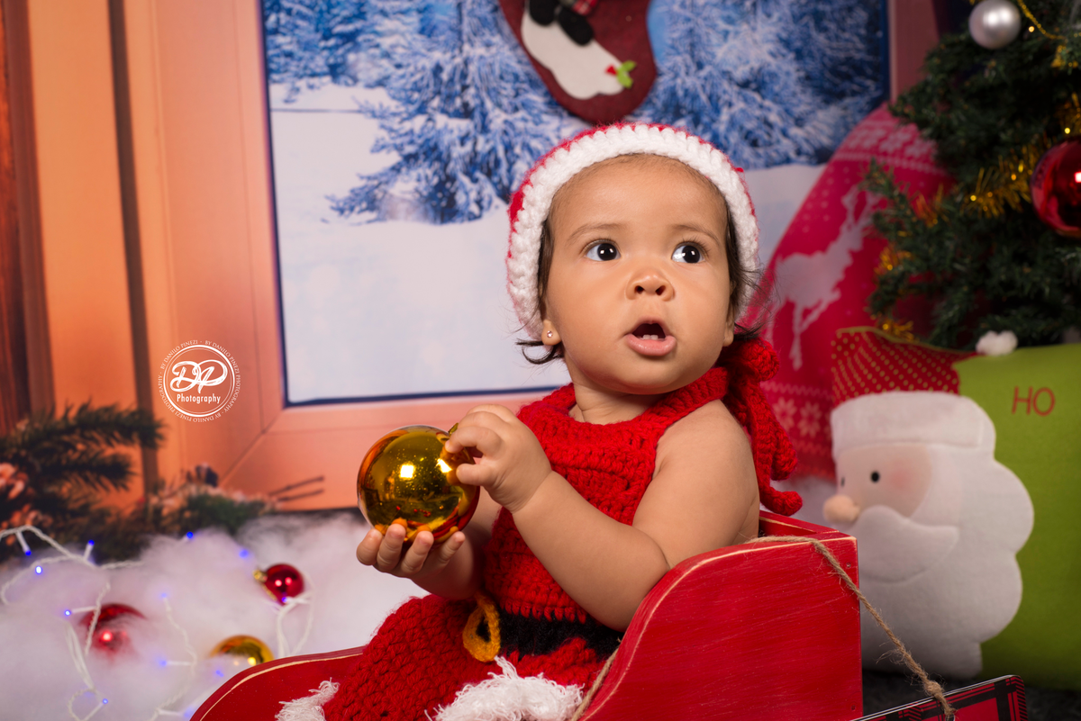 Ensaio Natalino de menina feito no Estúdio Danilo Pinezi Fotografia