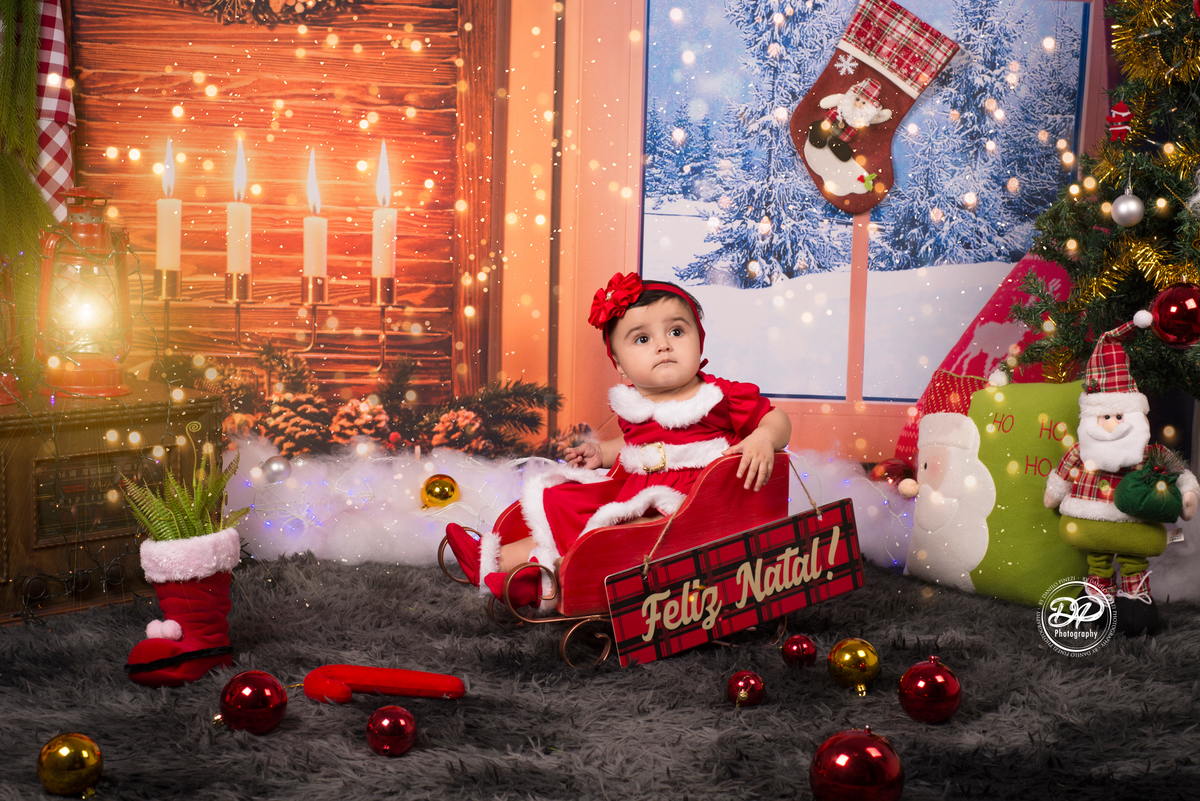 Sessão Natalina de menina em Estúdio, feita no estúdio Danilo Pinezi Fotografia em Bariri/SP
