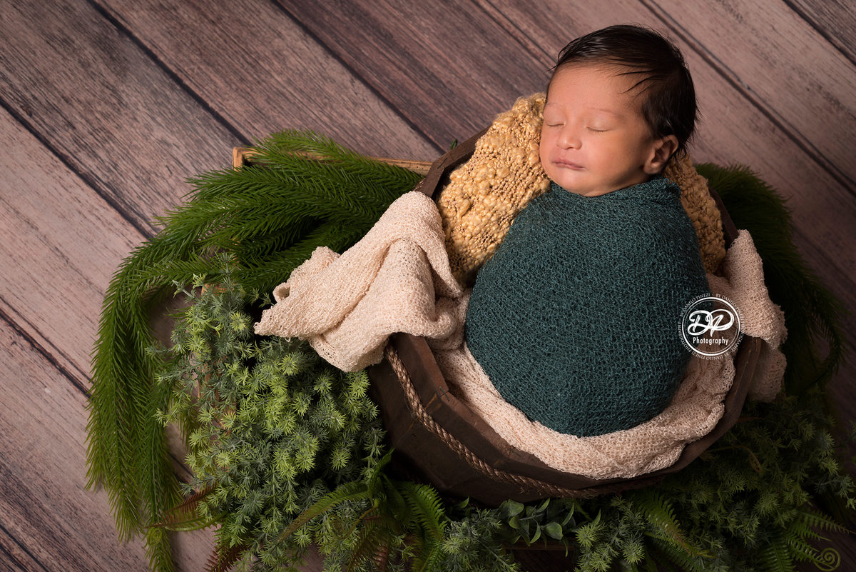 newborn, newborn menino, newborn bombeiro, Danilo Pinezi Fotografia, estúdio fotográfico de recém nascidos e família, fotógrafo newborn região de jaú e bariri