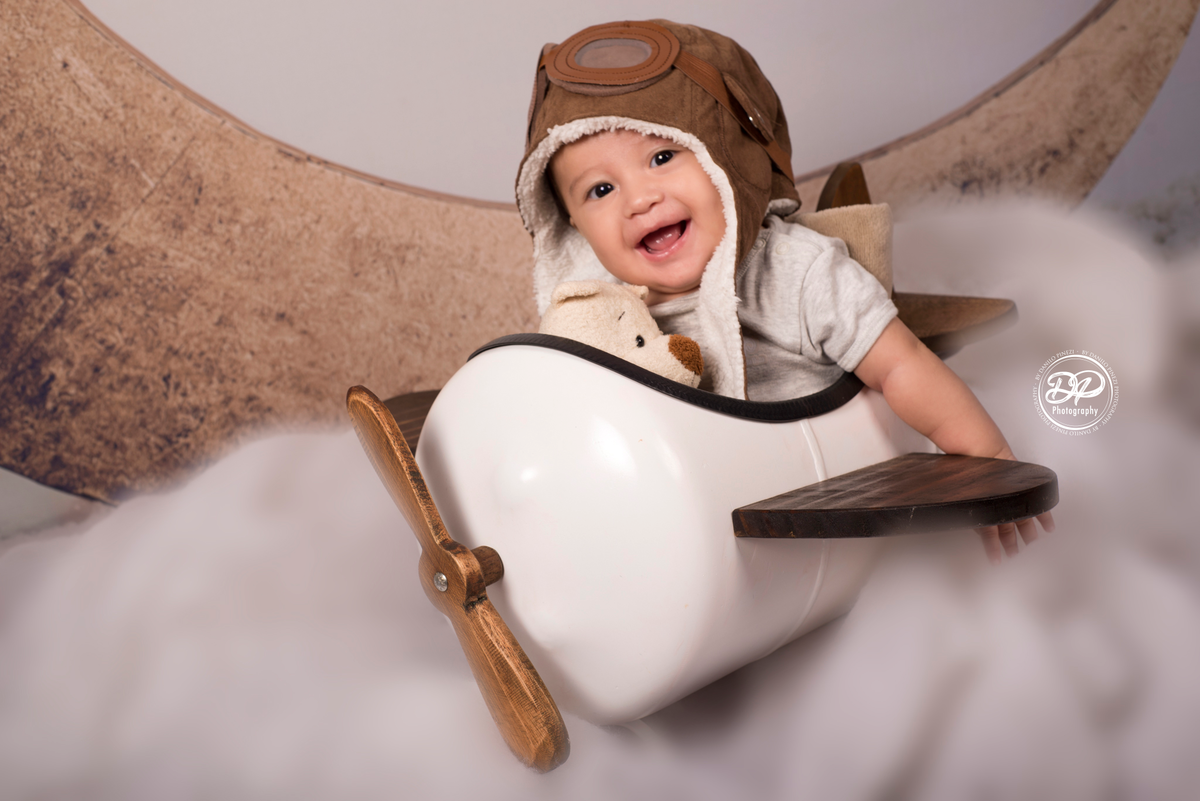 Sessão aviador menino, executada no estúdio Danilo Pinezi Fotografia em Bariri