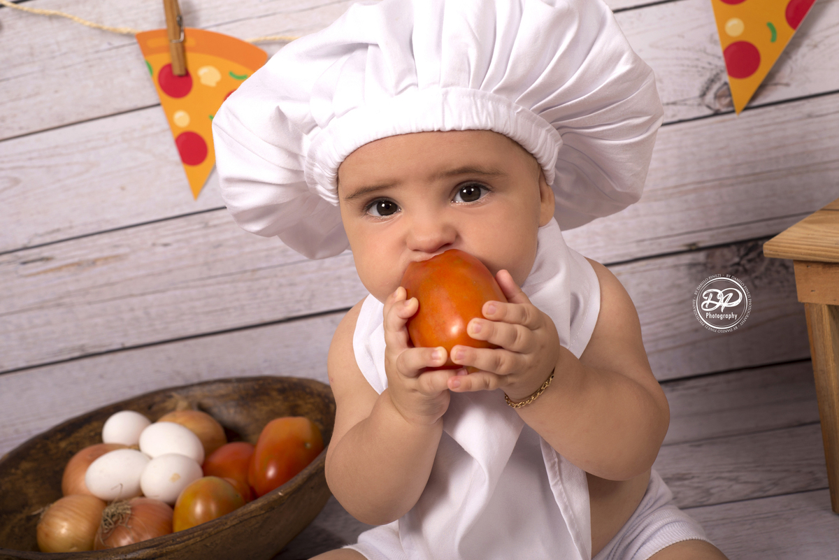 Ensaio mini Chef de menino, tema Pizzaiollo, executado pelo Fotógrafo Danilo Pinezi