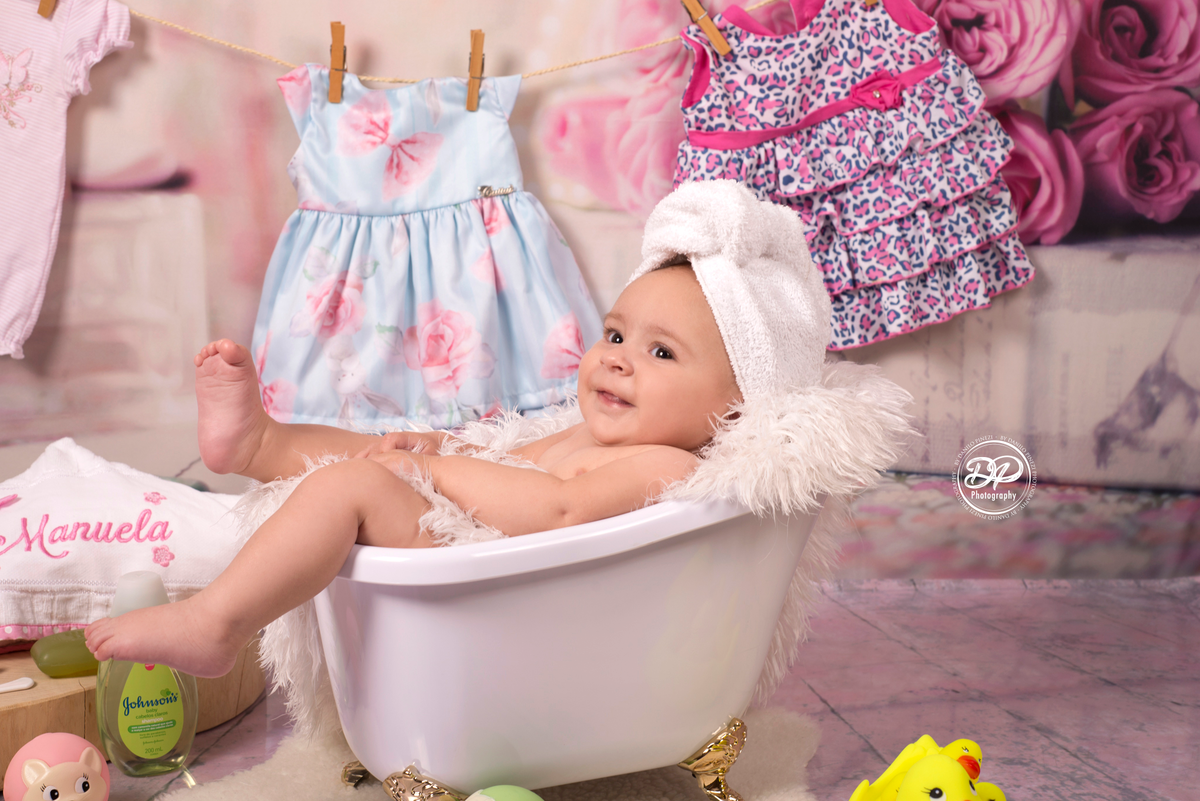 Ensaio menina Hora do Banho, feito no estúdio Danilo Pinezi Fotografia em Bariri