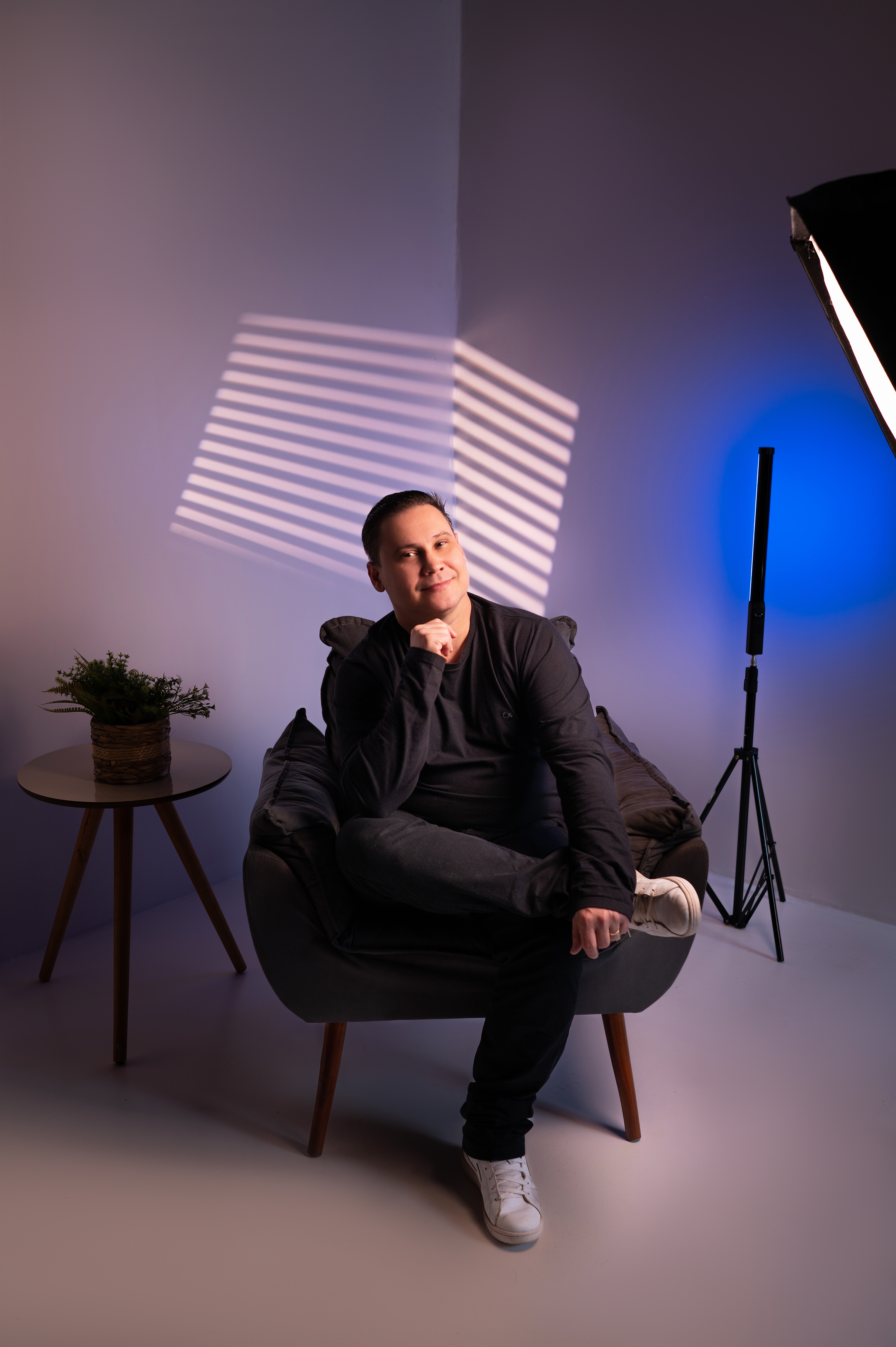 Sobre Danilo Pinezi; fotógrafo de gestantes, newborn, casamentos, ensaios e eventos que traduzem a essência de cada momento — com sensibilidade, autenticidade e emoção.