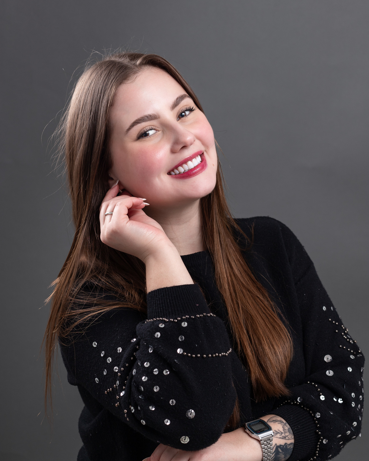 Imagem da transformação do sorriso com resina composta, sem desgastes dos dentes naturais. 