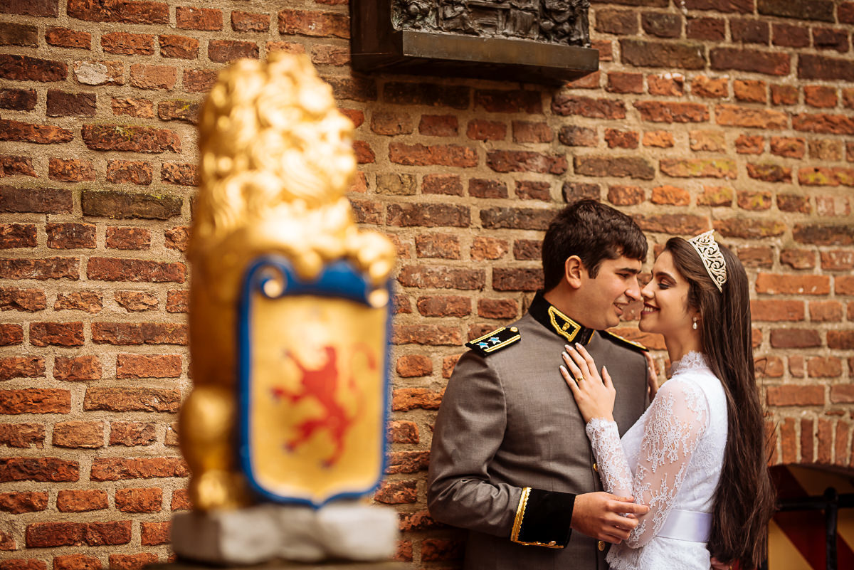 noivos se abraçando