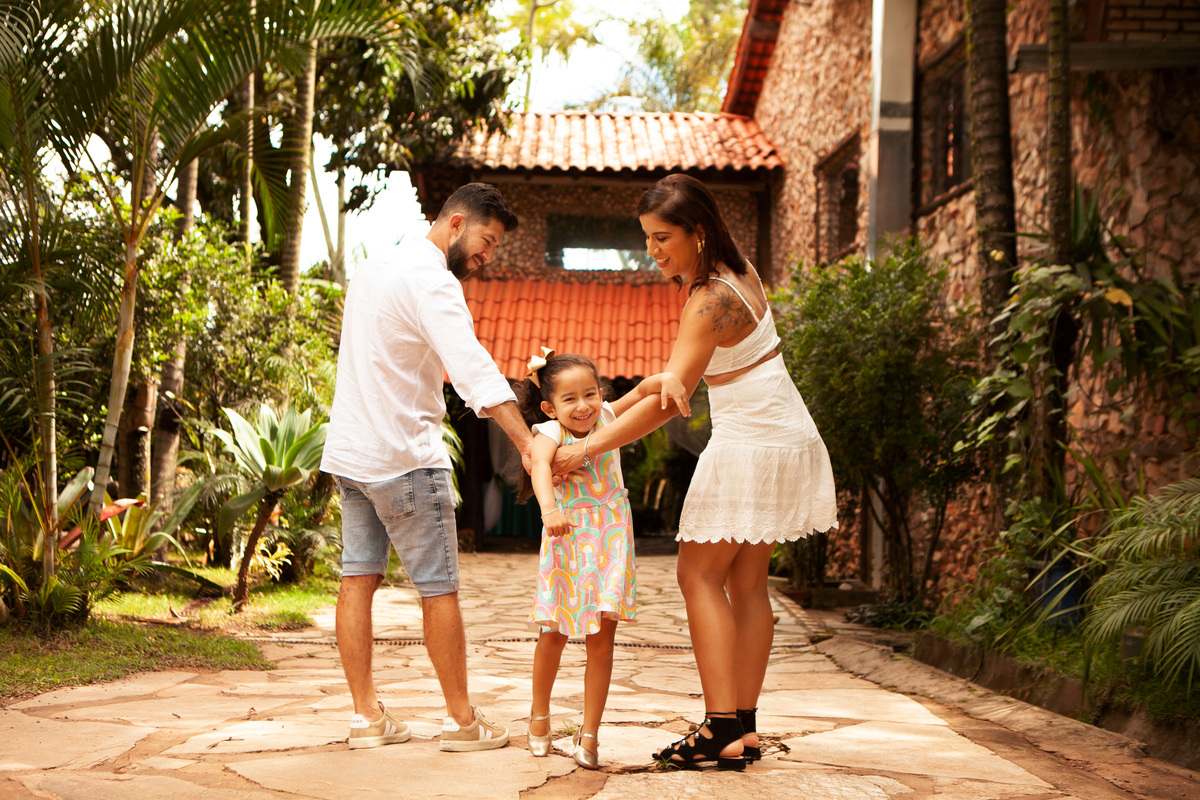ensaio de família no campo  de Luna