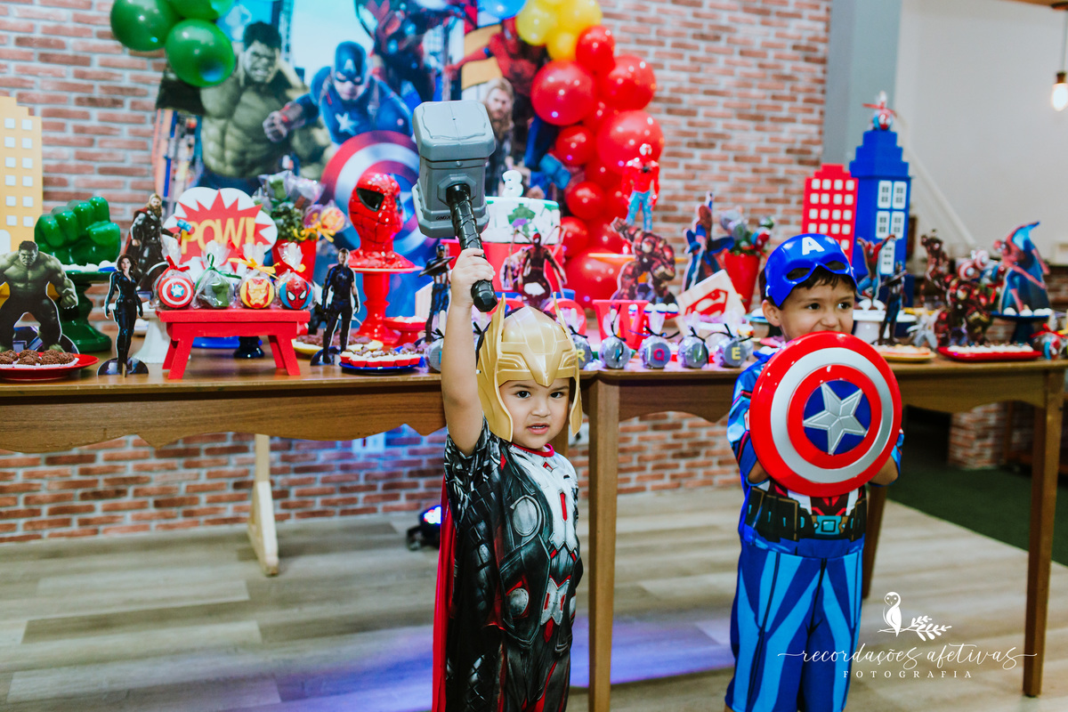 Aniversário Infantil Buffet Viva São Roque com Tema Super Heróis