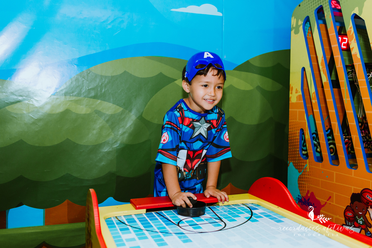 Aniversário Infantil Buffet Viva São Roque com Tema Super Heróis