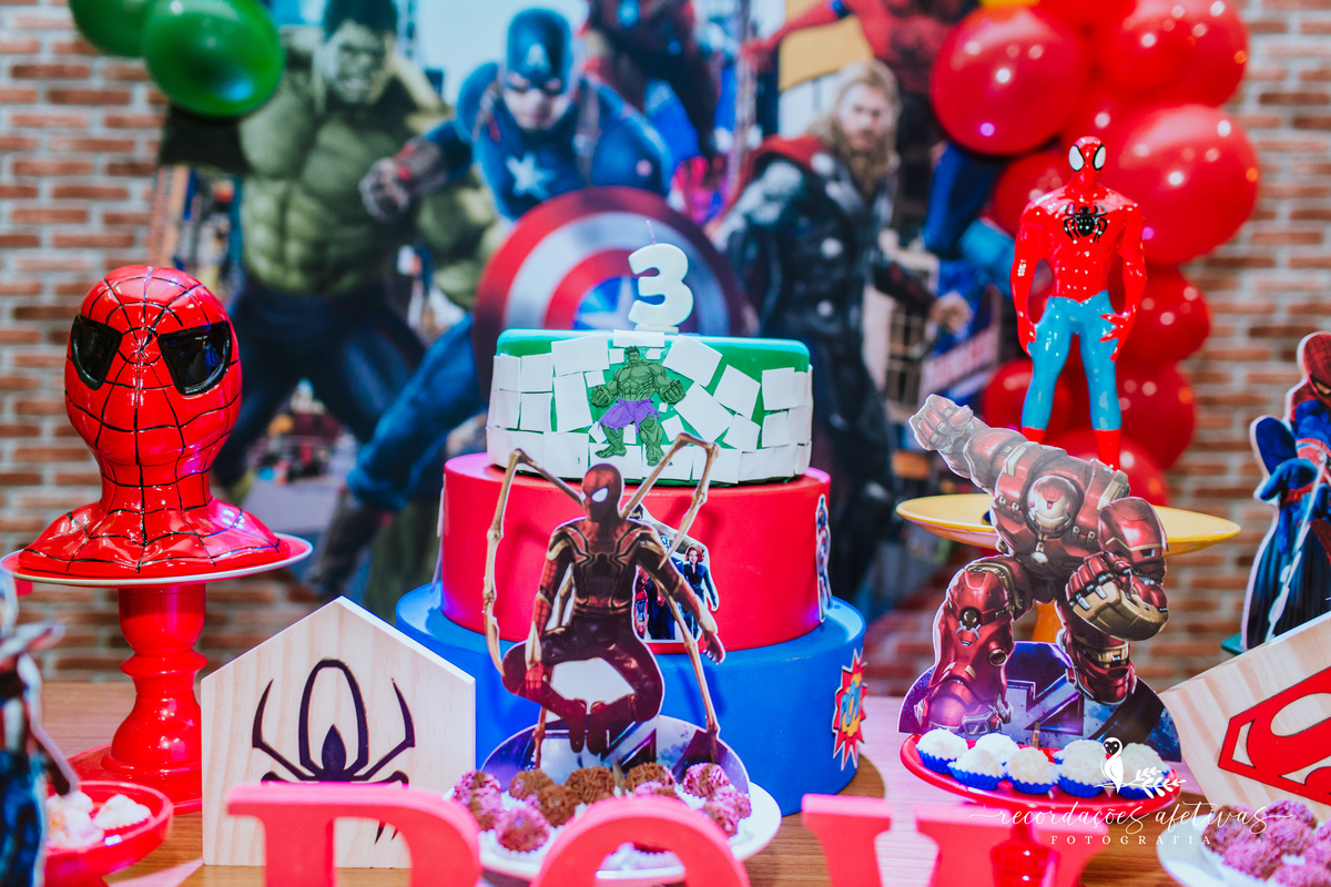 Aniversário Infantil Buffet Viva São Roque com Tema Super Heróis