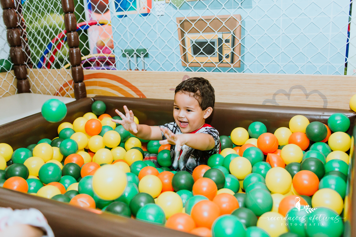 Aniversário Infantil Buffet Viva São Roque com Tema Super Heróis