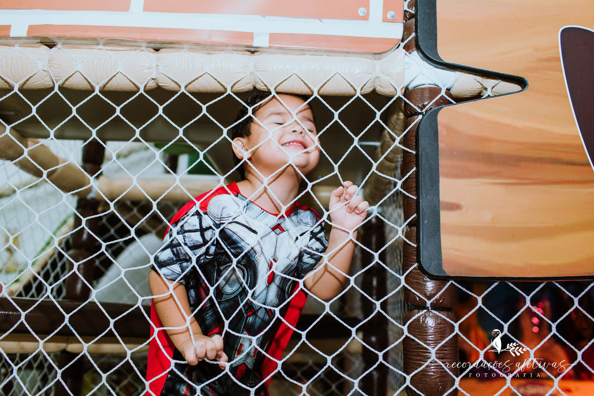 Aniversário Infantil Buffet Viva São Roque com Tema Super Heróis