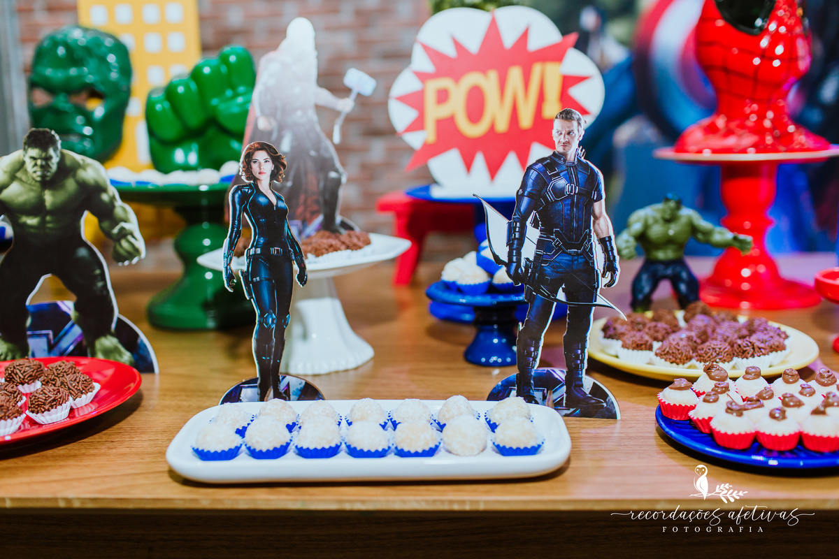 Aniversário Infantil Buffet Viva São Roque com Tema Super Heróis