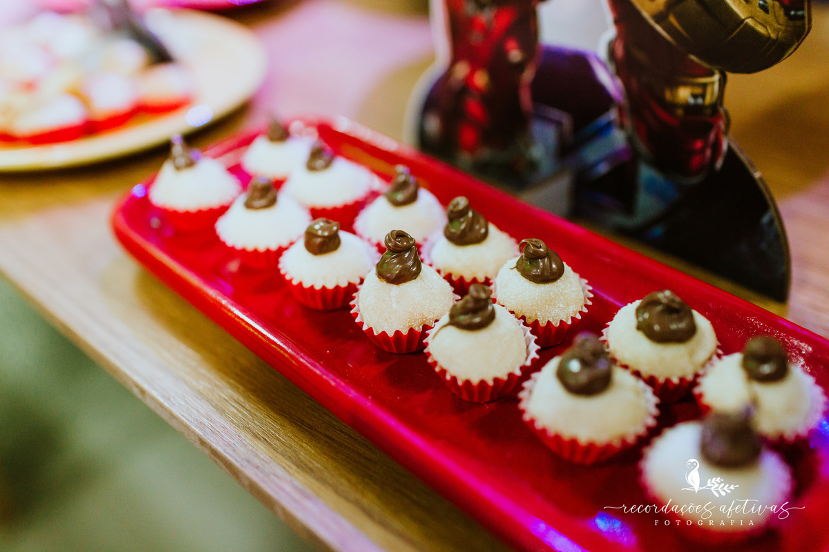 Aniversário Infantil Buffet Viva São Roque com Tema Super Heróis