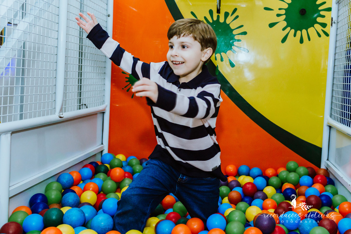 Aniversário Infantil com Tema Sonic Realizado no Espaço Play Buffet em Osasco