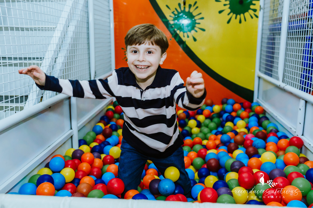 Aniversário Infantil com Tema Sonic Realizado no Espaço Play Buffet em Osasco