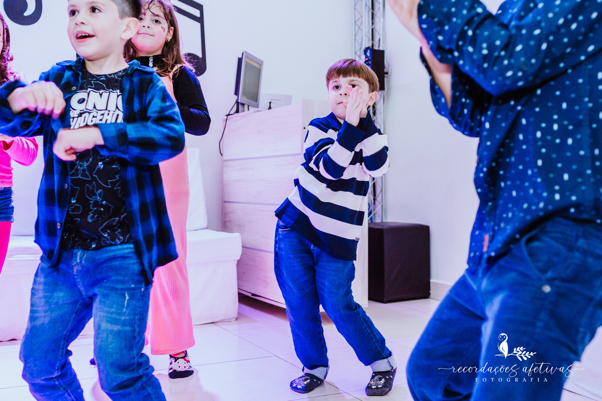 Aniversário Infantil com Tema Sonic Realizado no Espaço Play Buffet em Osasco