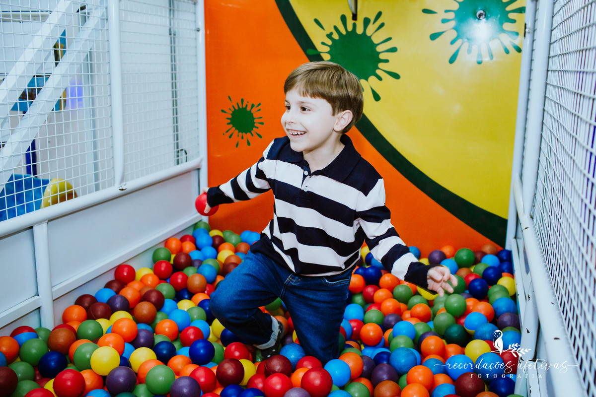 Aniversário Infantil com Tema Sonic Realizado no Espaço Play Buffet em Osasco