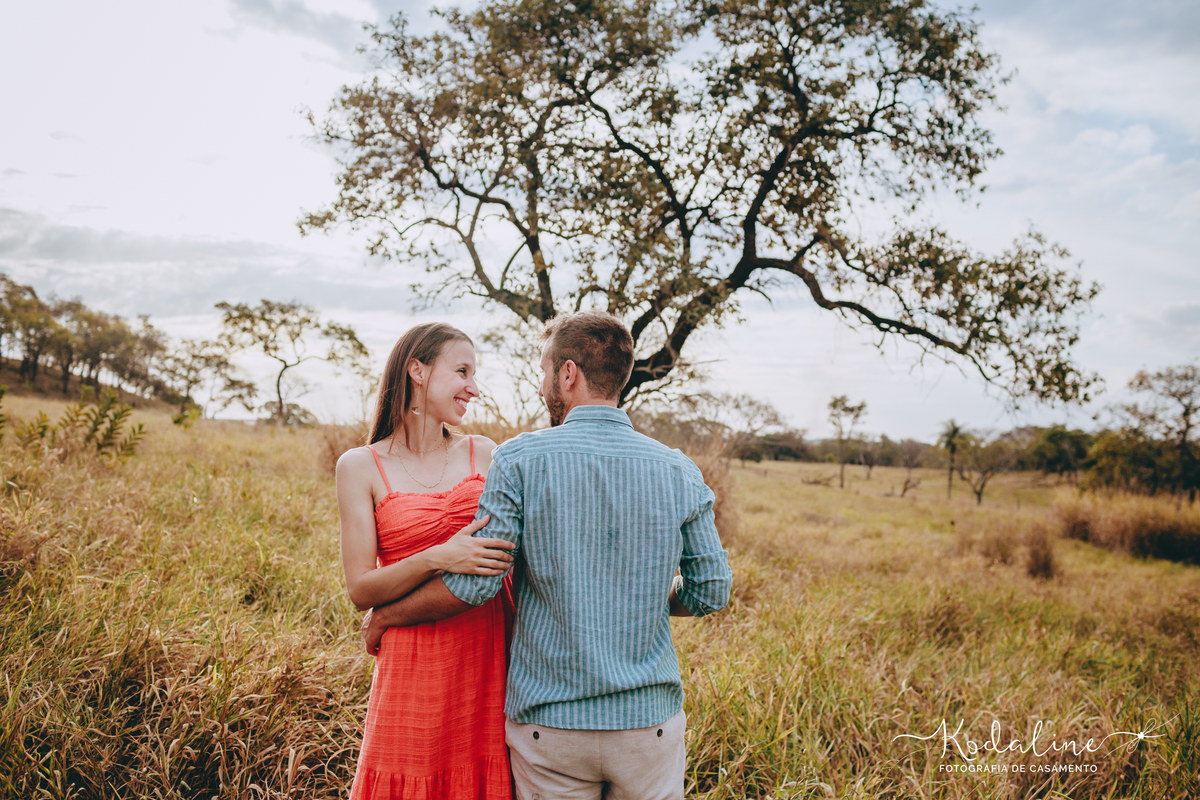 Ensaio Pré Casamento no Campo em Itu - SP