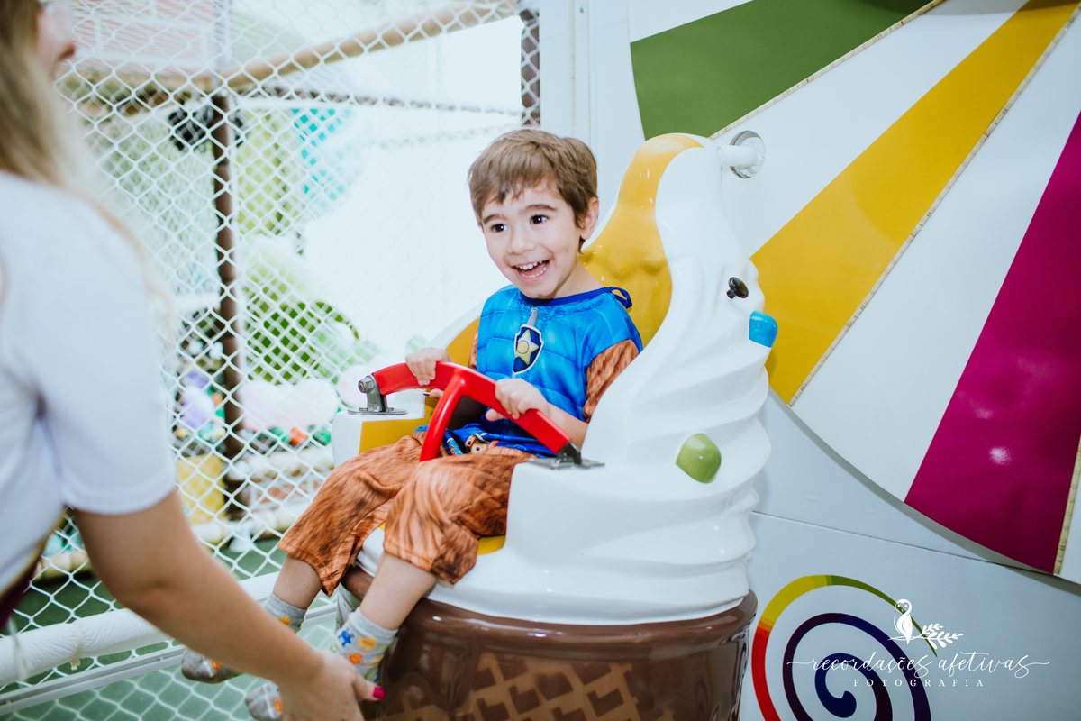 Aniversário Infantil com Tema Patrulha Canina realizado no Buffet Viva São Roque