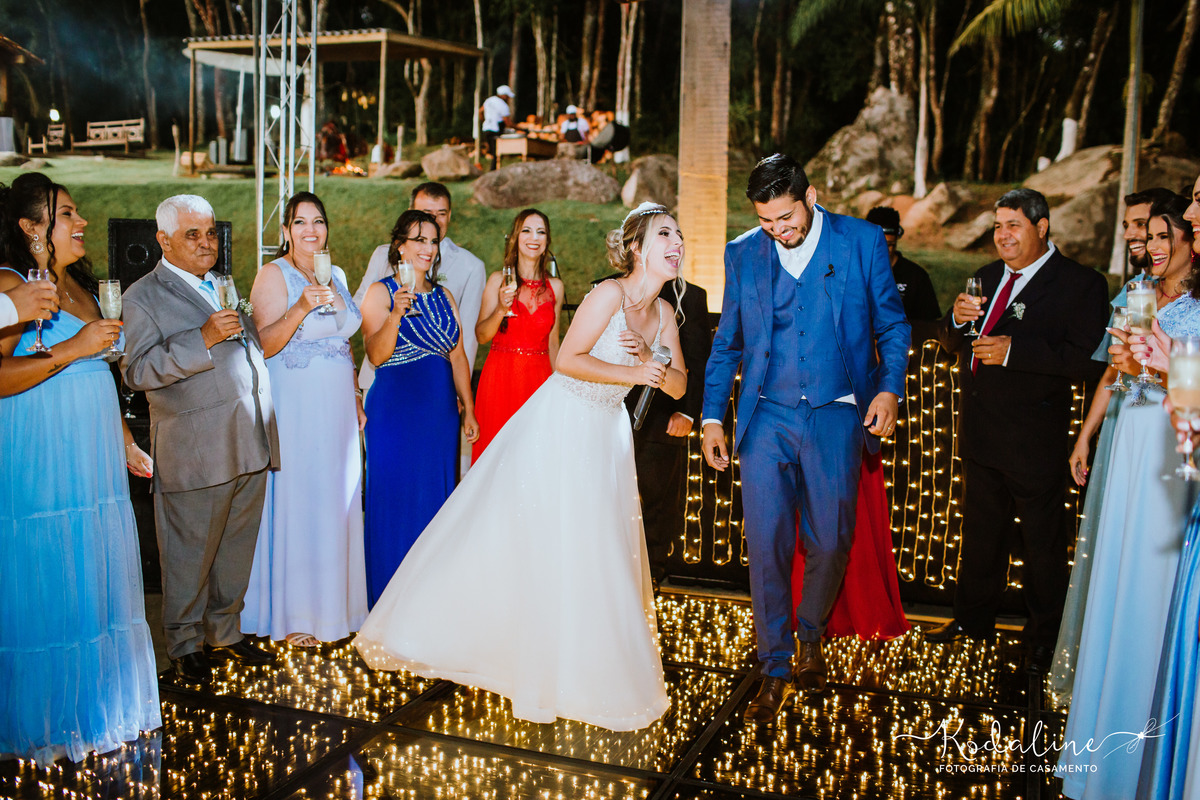 Casamento lindo realizado na igreja Matriz em São Roque e a festa no Espaço Hera 