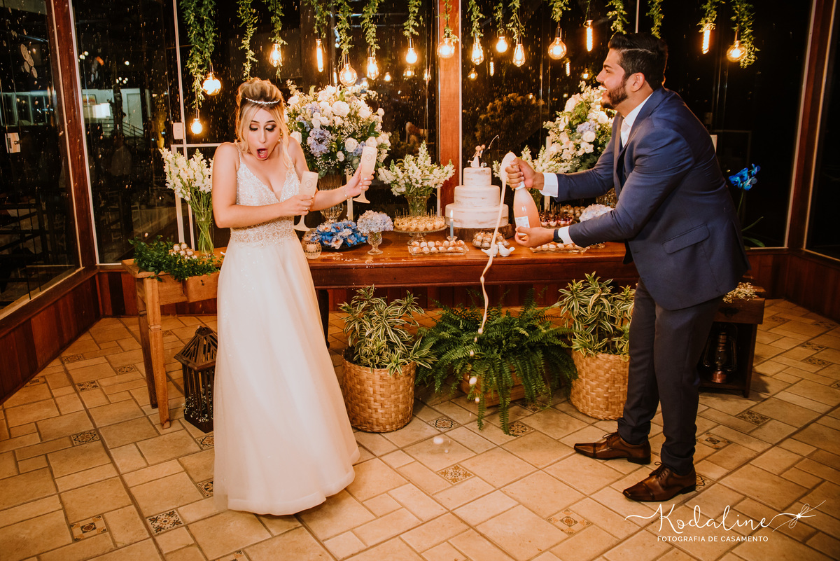 Casamento lindo realizado na igreja Matriz em São Roque e a festa no Espaço Hera 