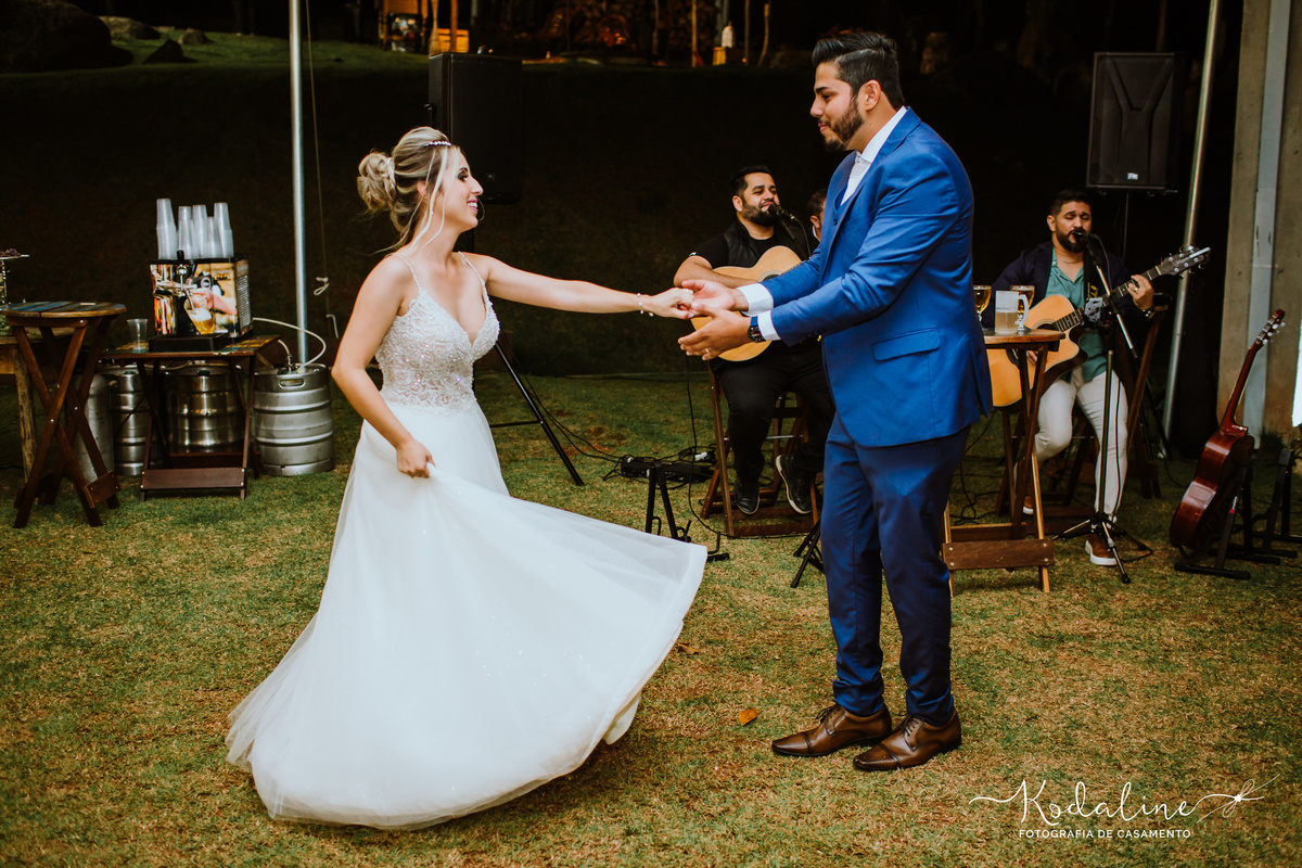 Casamento lindo realizado na igreja Matriz em São Roque e a festa no Espaço Hera 