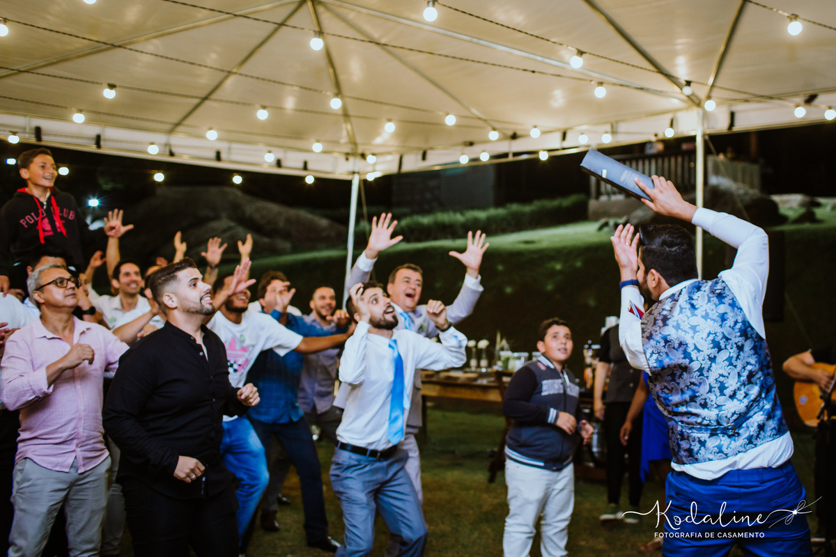 Casamento lindo realizado na igreja Matriz em São Roque e a festa no Espaço Hera 