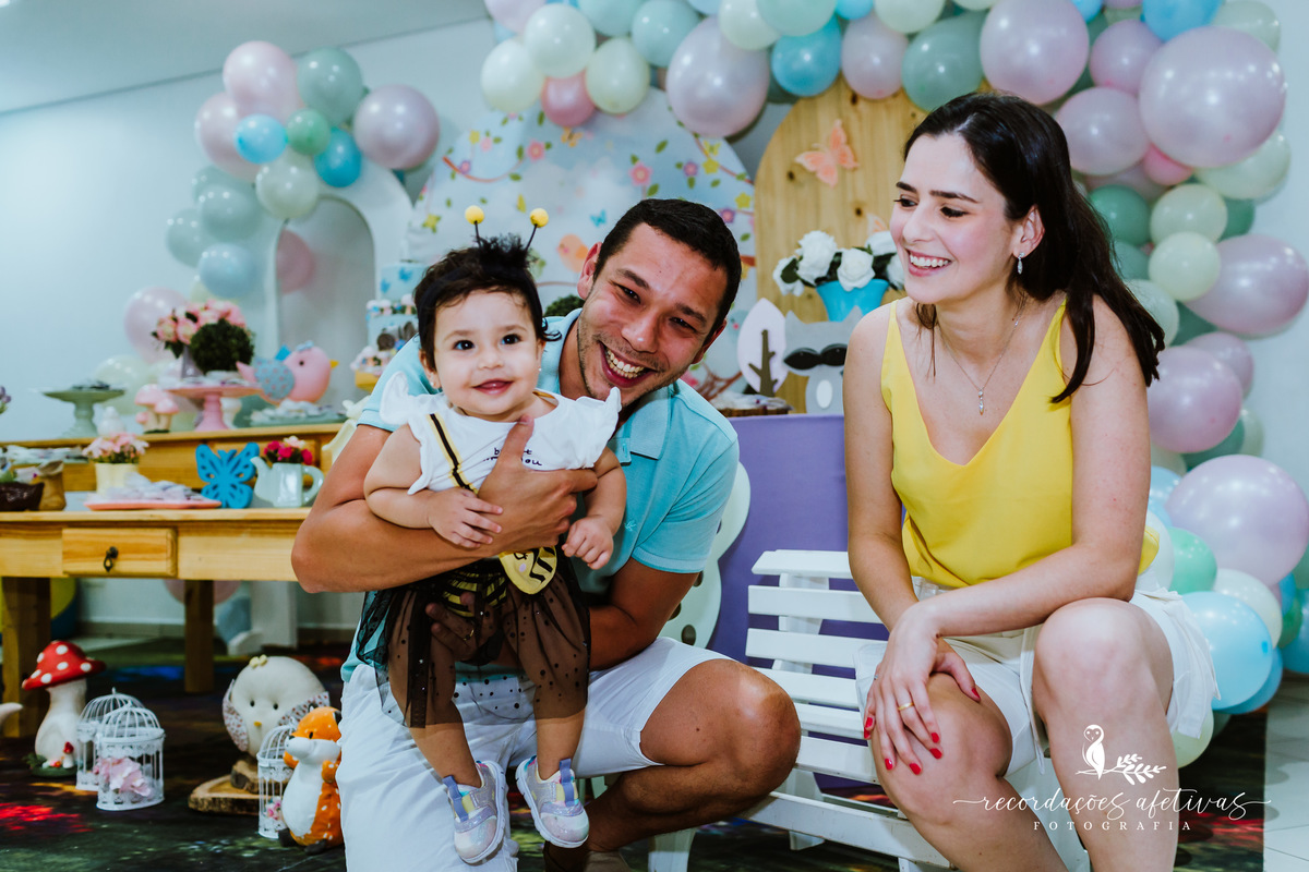 Aniversário de 1 Aninho com Tema Jardim Encantado realizado no Buffet Espaço Auê, em Santana, SP