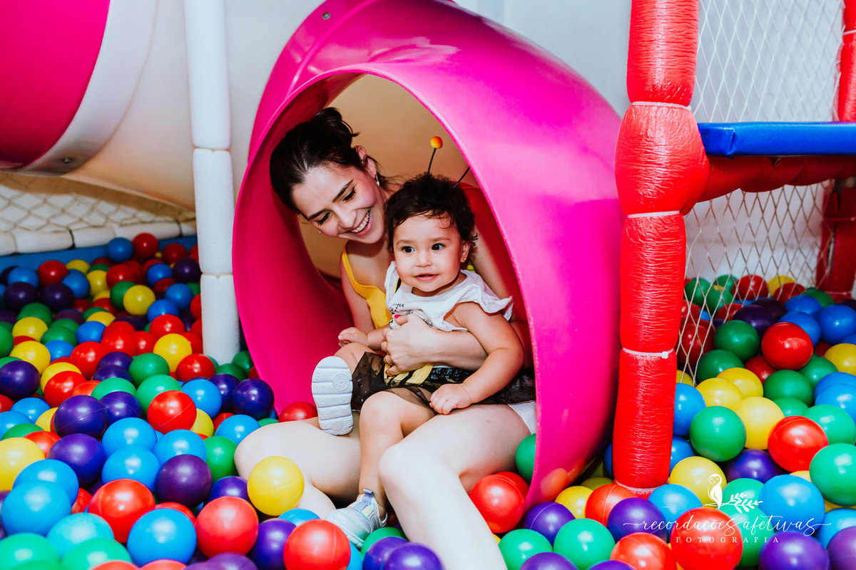 Aniversário de 1 Aninho com Tema Jardim Encantado realizado no Buffet Espaço Auê, em Santana, SPAniversário de 1 Aninho com Tema Jardim Encantado realizado no Buffet Espaço Auê, em Santana, SP