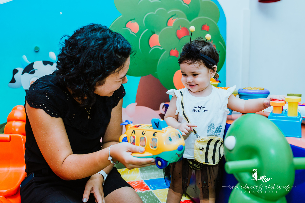 Aniversário de 1 Aninho com Tema Jardim Encantado realizado no Buffet Espaço Auê, em Santana, SP