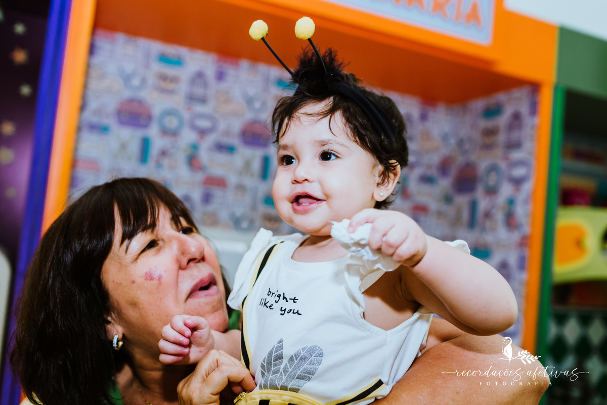 Aniversário de 1 Aninho com Tema Jardim Encantado realizado no Buffet Espaço Auê, em Santana, SP