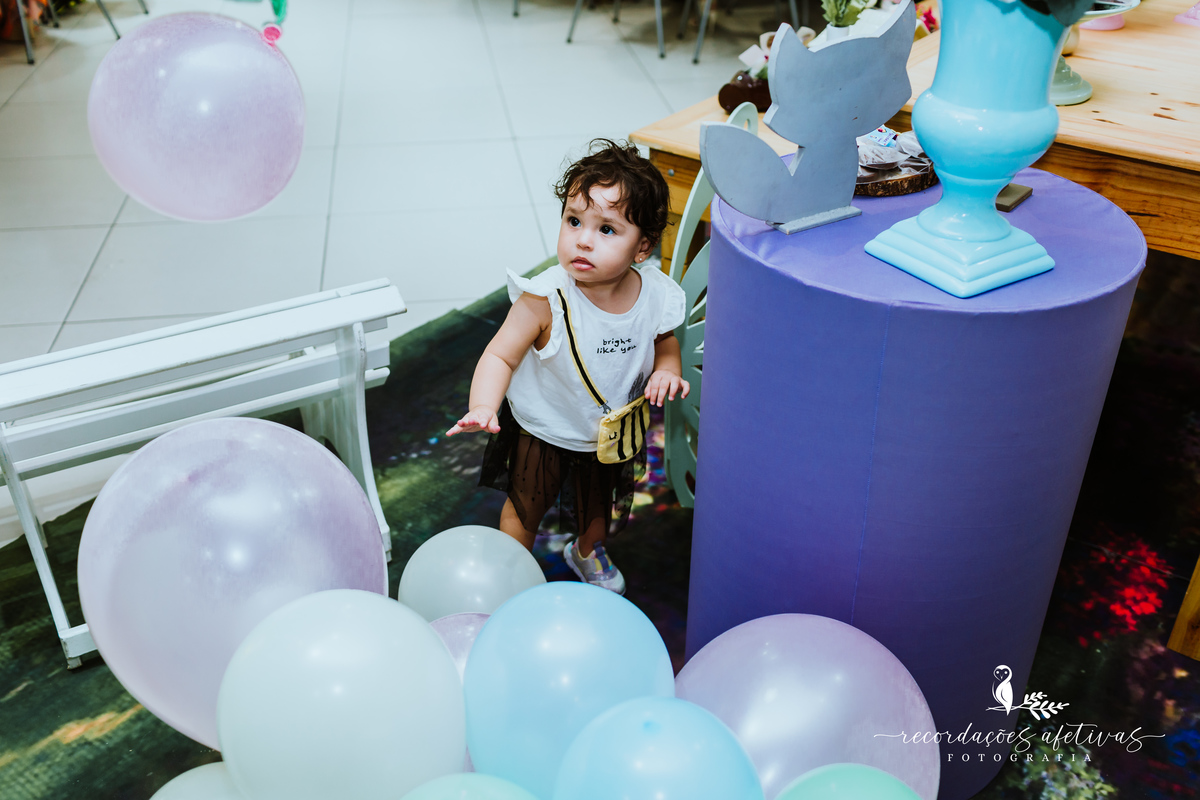 Aniversário de 1 Aninho com Tema Jardim Encantado realizado no Buffet Espaço Auê, em Santana, SP