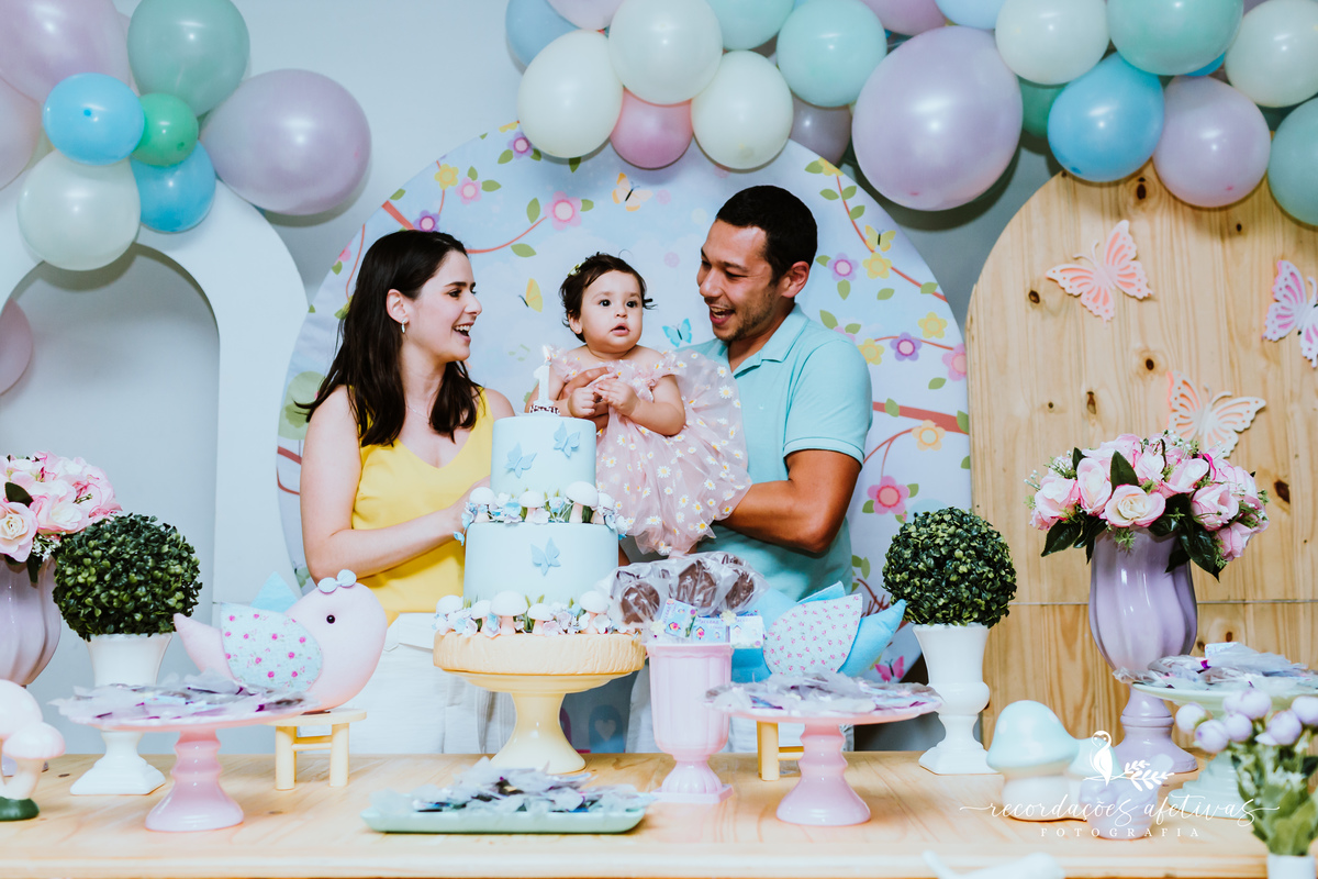 Aniversário de 1 Aninho com Tema Jardim Encantado realizado no Buffet Espaço Auê, em Santana, SP