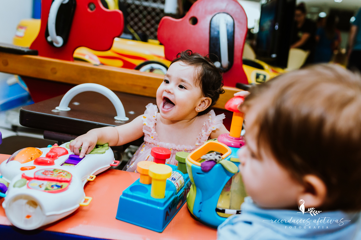 Aniversário de 1 Aninho com Tema Jardim Encantado realizado no Buffet Espaço Auê, em Santana, SP