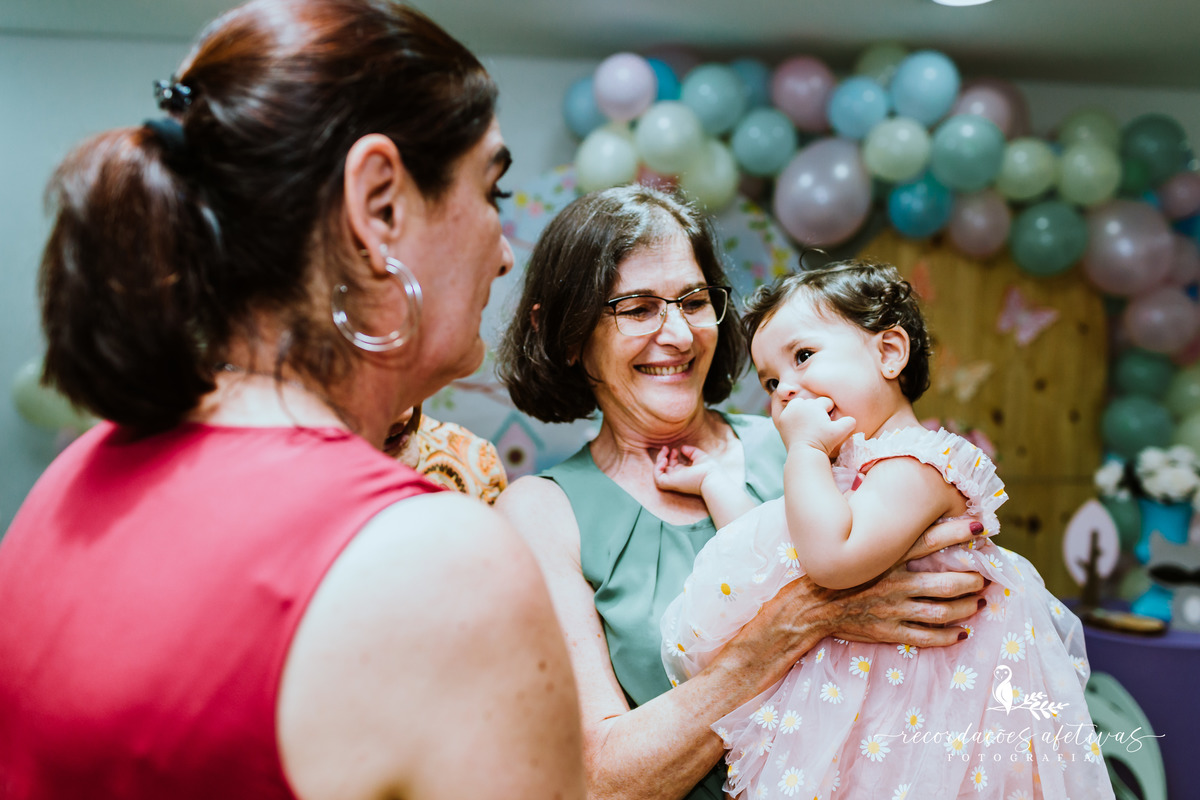 Aniversário de 1 Aninho com Tema Jardim Encantado realizado no Buffet Espaço Auê, em Santana, SP