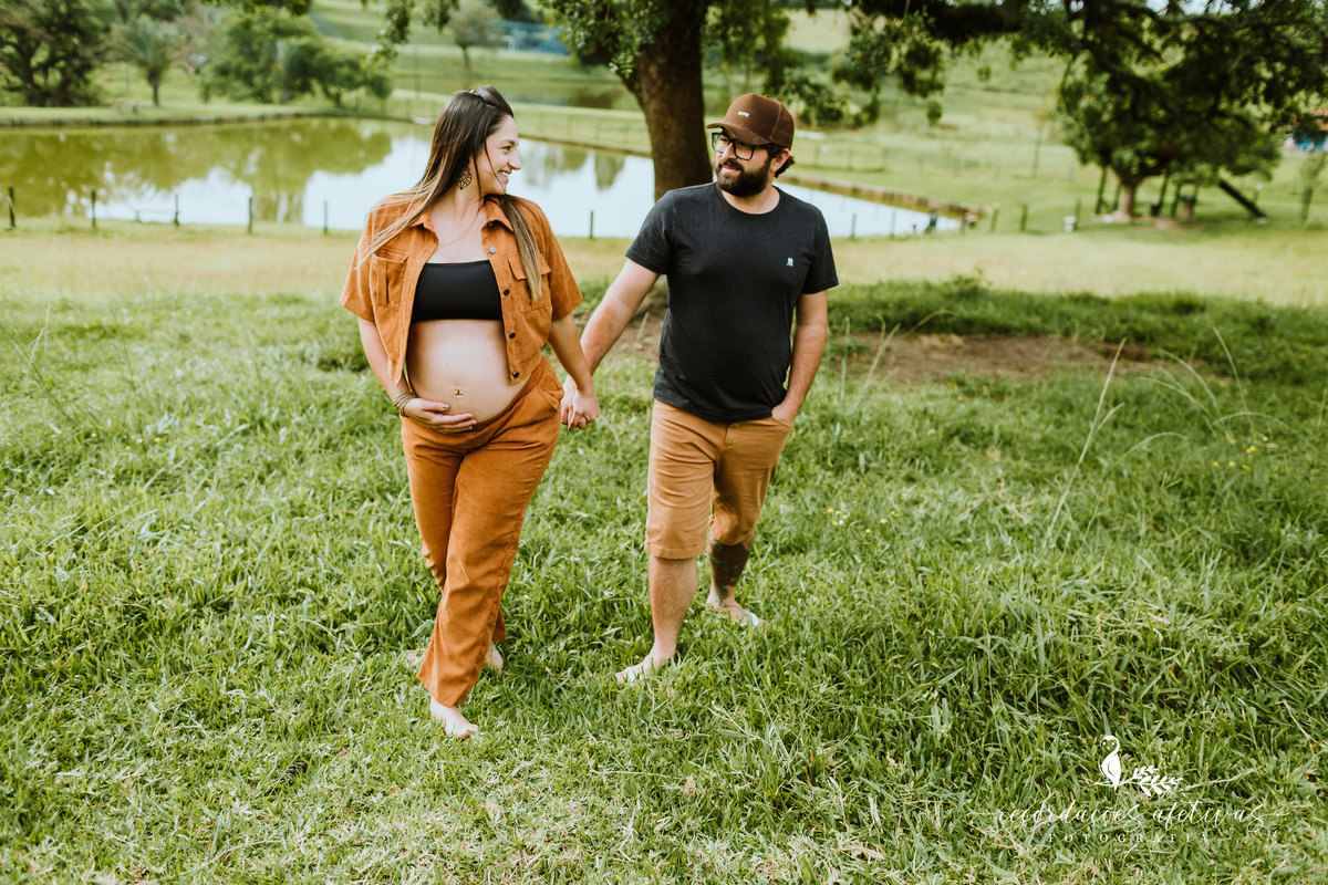 Ensaio Gestante com Animais realizado em São Roque - SP